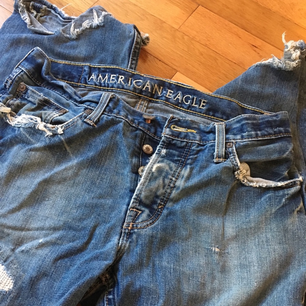 American Eagle 30/34 Low Rise Boot Cut!!!
